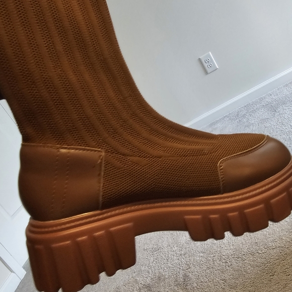 Cuccoo Everyday Collection Minimalist Slip-On Sock Boots 36 6.5 - Picture 5 of 16